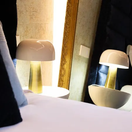 Camillo Benso - M&m House *